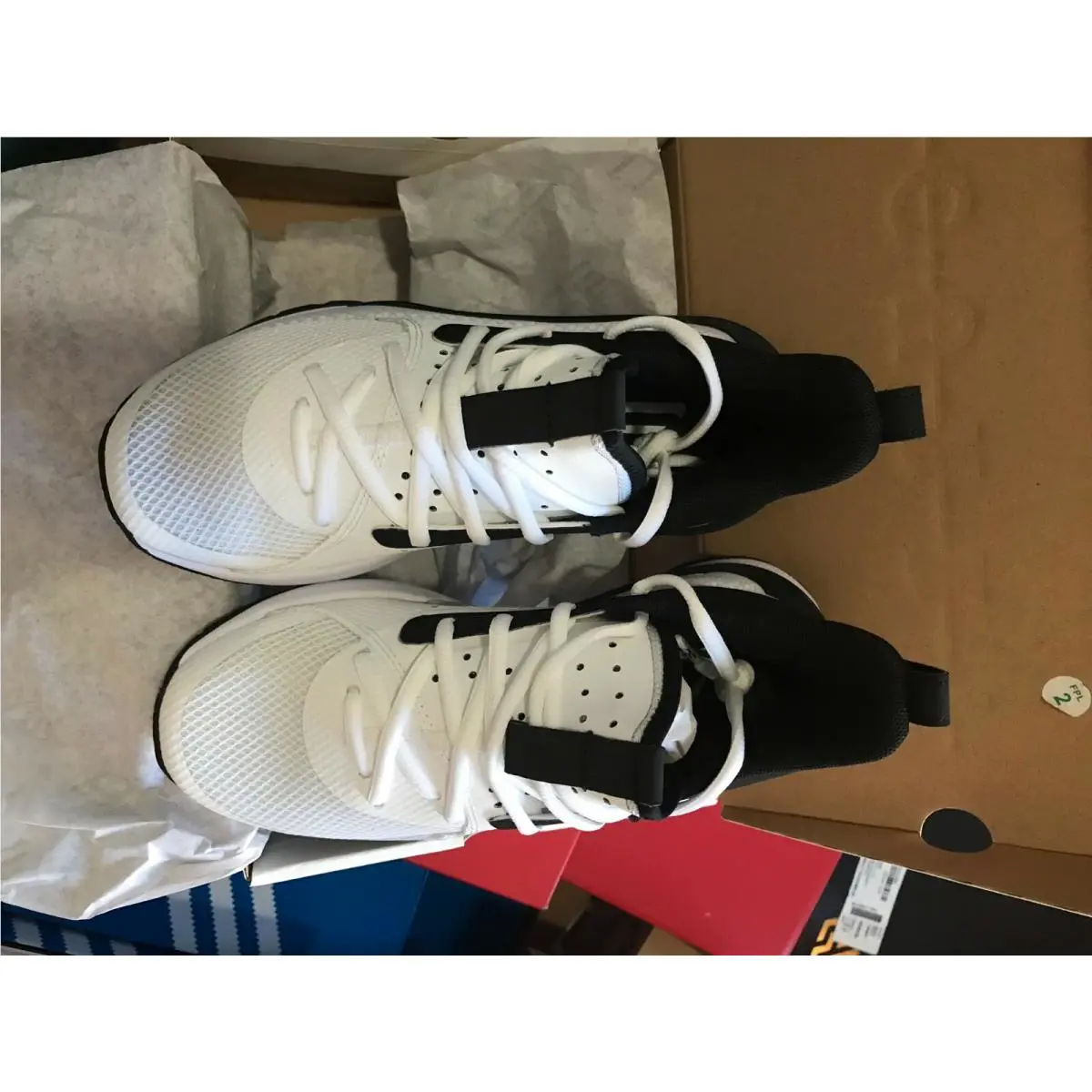 Under Armour shoes - UNDER ARMOUR TEAM CURRY 7 - 3023838-108 - White/Black 9