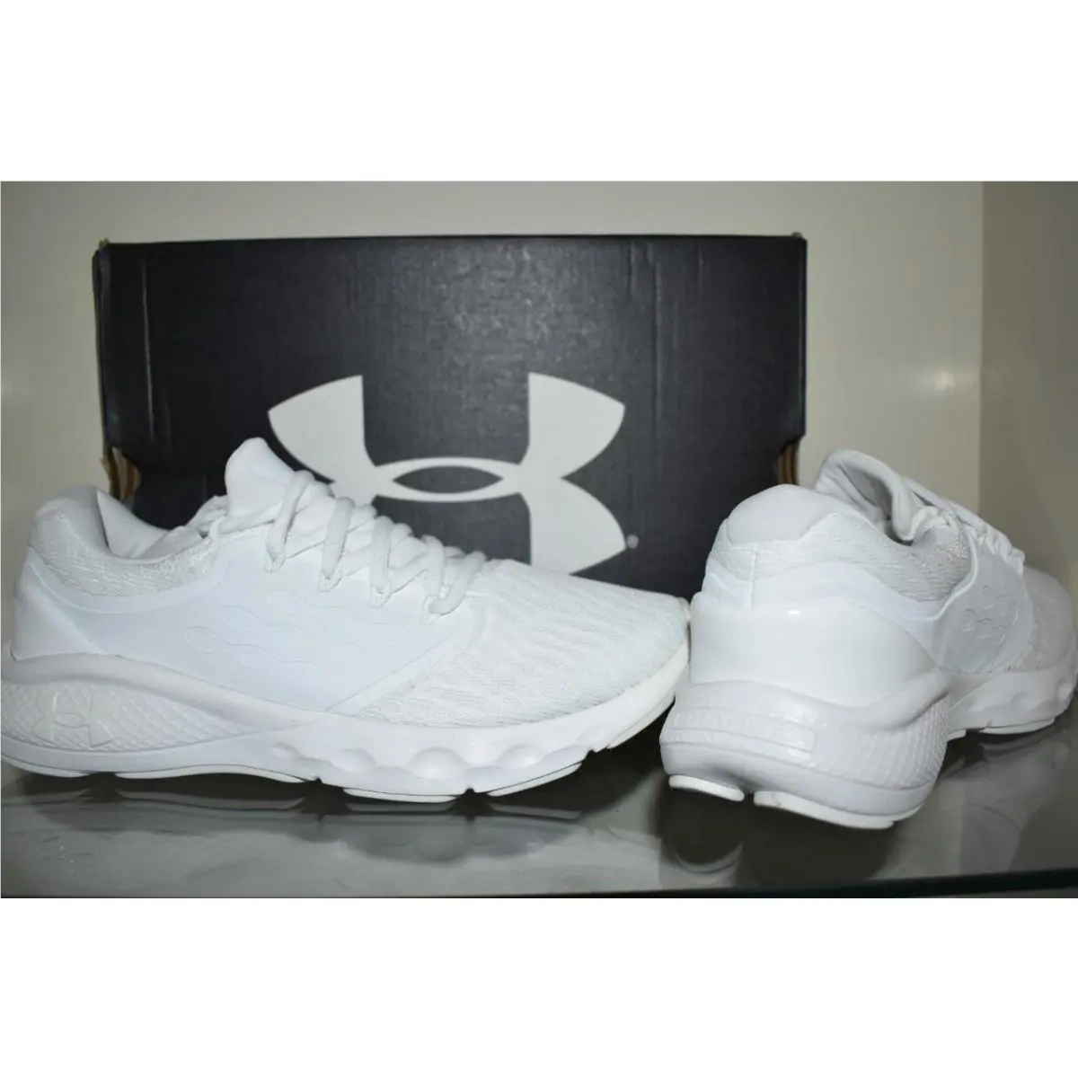 Under Armour shoes - Under Armour Charged Vantage - Charged Vantage - 3023565 104 - White 1