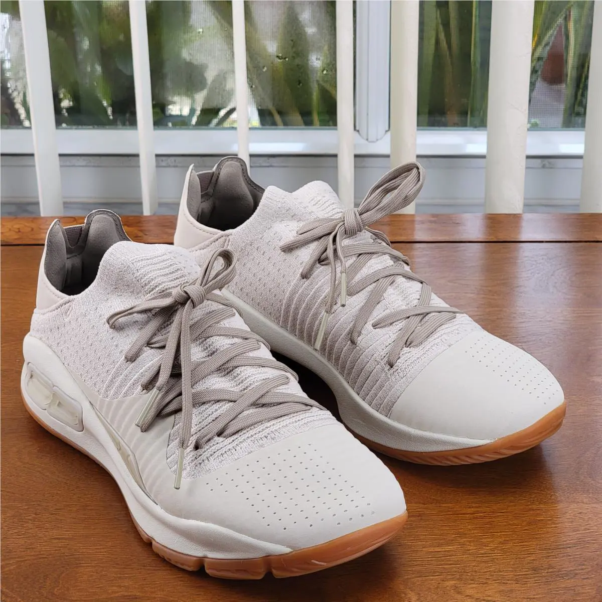 Under Armour shoes - UA GS Curry 4 Low - Beige 9