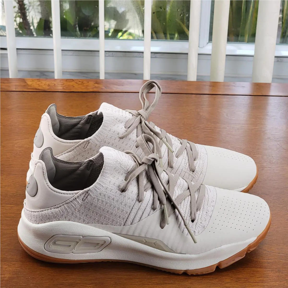 Under Armour shoes - UA GS Curry 4 Low - Beige 0