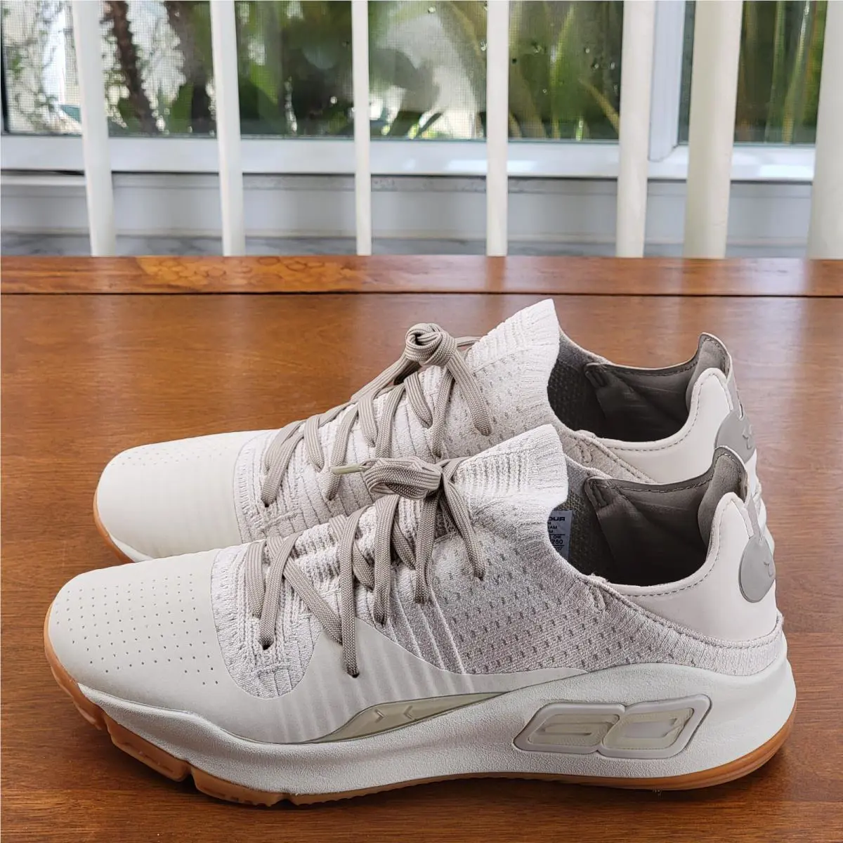 Under Armour shoes - UA GS Curry 4 Low - Beige 3