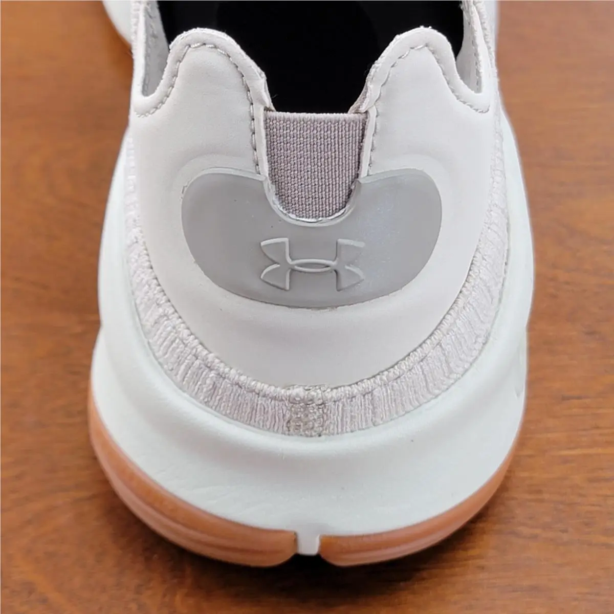 Under Armour shoes - UA GS Curry 4 Low - Beige 22