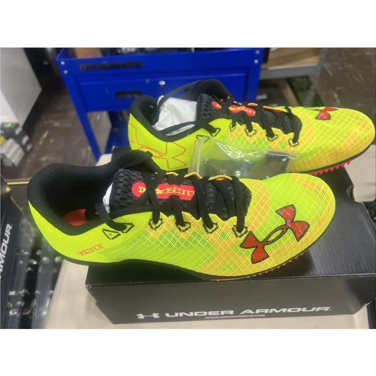 Under Armour shoes - Under Armour Kick Distance 4 - 3025460-300 - Yellow 3