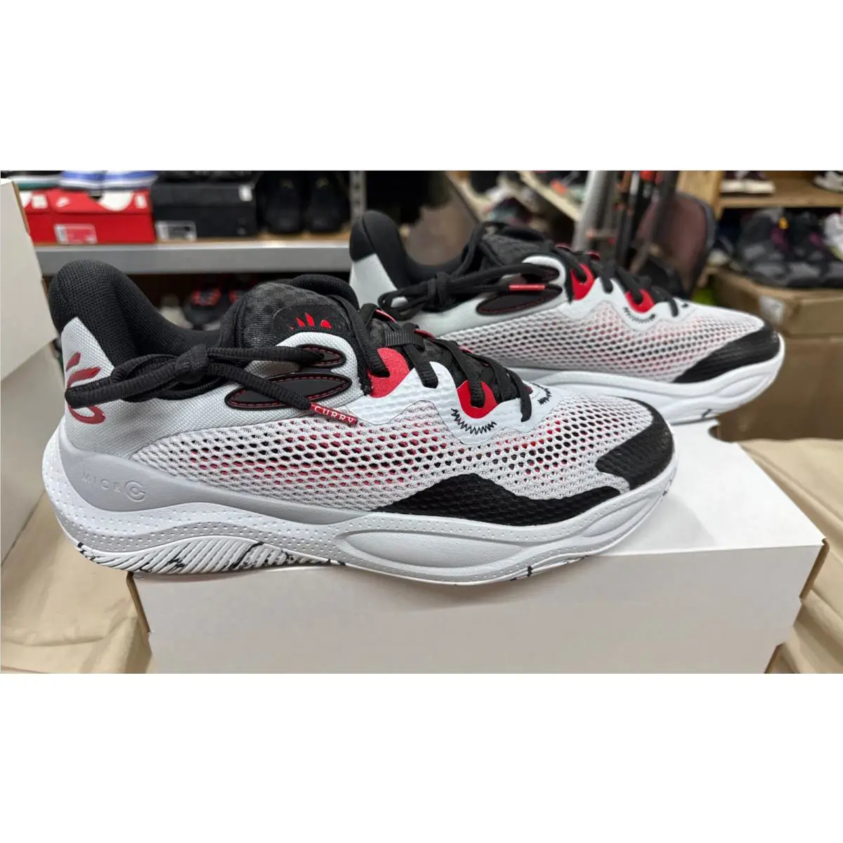 Under Armour shoes - Under Armour Curry Splash 24 - 3027636-101 - Gray 0