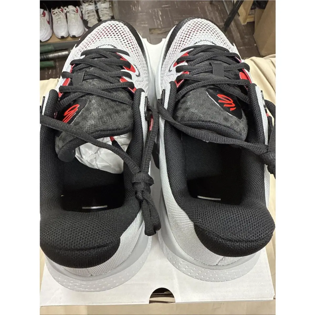 Under Armour shoes - Under Armour Curry Splash 24 - 3027636-101 - Gray 3