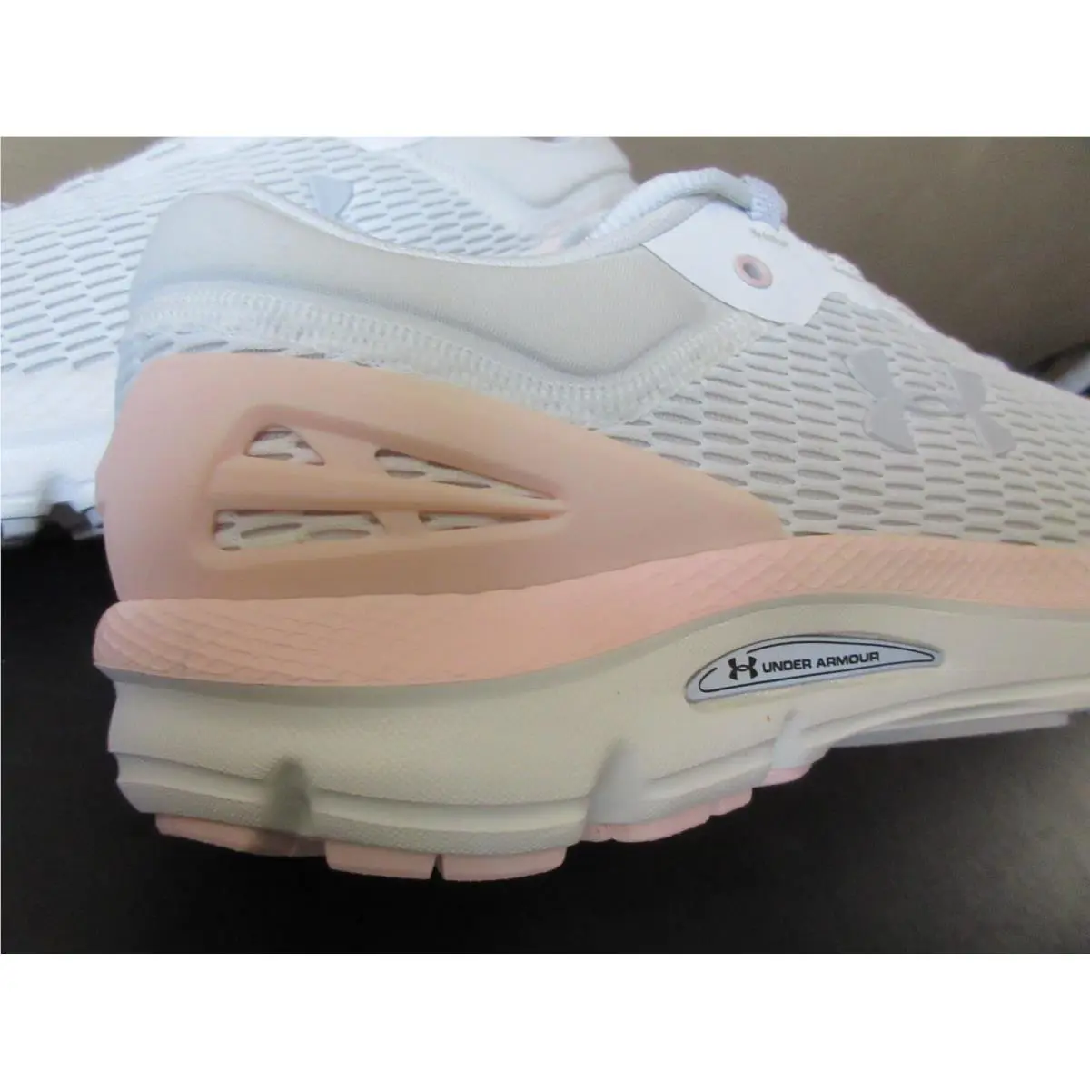 Under Armour shoes - 30212145102 - 30212145-102 - White/Coral 10