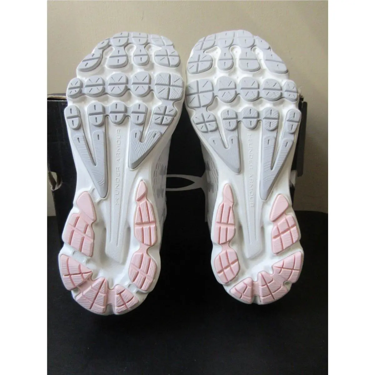 Under Armour shoes - 30212145102 - 30212145-102 - White/Coral 2