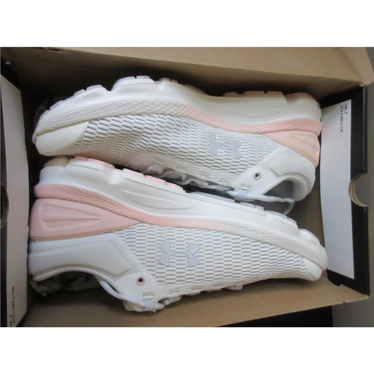 Under Armour shoes - 30212145102 - 30212145-102 - White/Coral 4