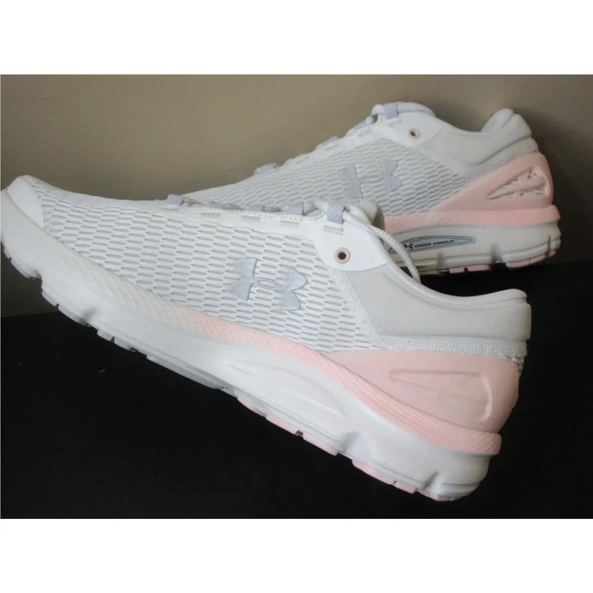 Under Armour shoes - 30212145102 - 30212145-102 - White/Coral 22