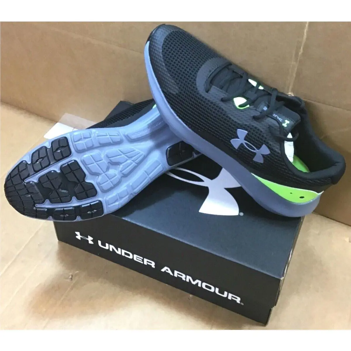 Under Armour shoes - Under Armour Surge - Surge - 302488300312 - Black 5