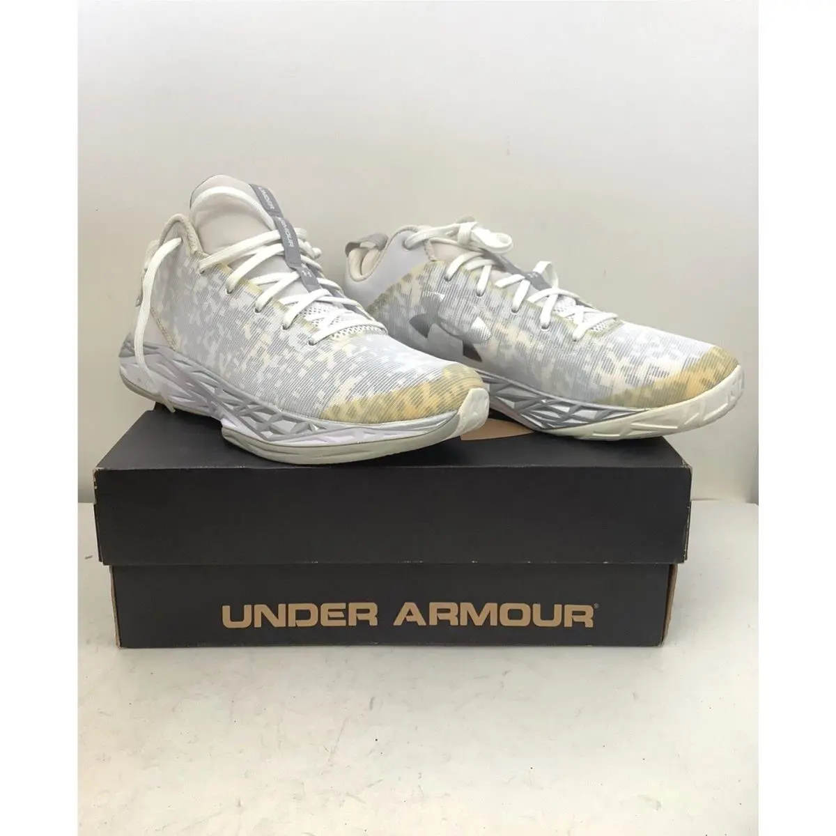 Under Armour shoes - UA Fire Shot Low - Fire Shot Low - White 0