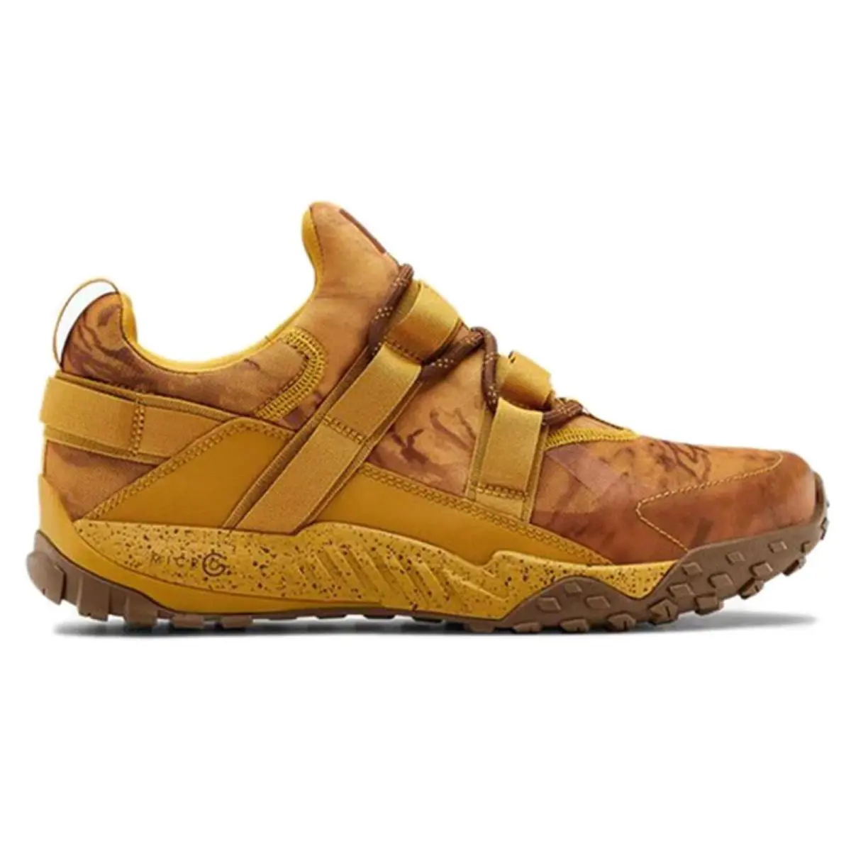 Under Armour Valsetz Trek Camo Men`s Sneaker - Camo/Golden Yellow