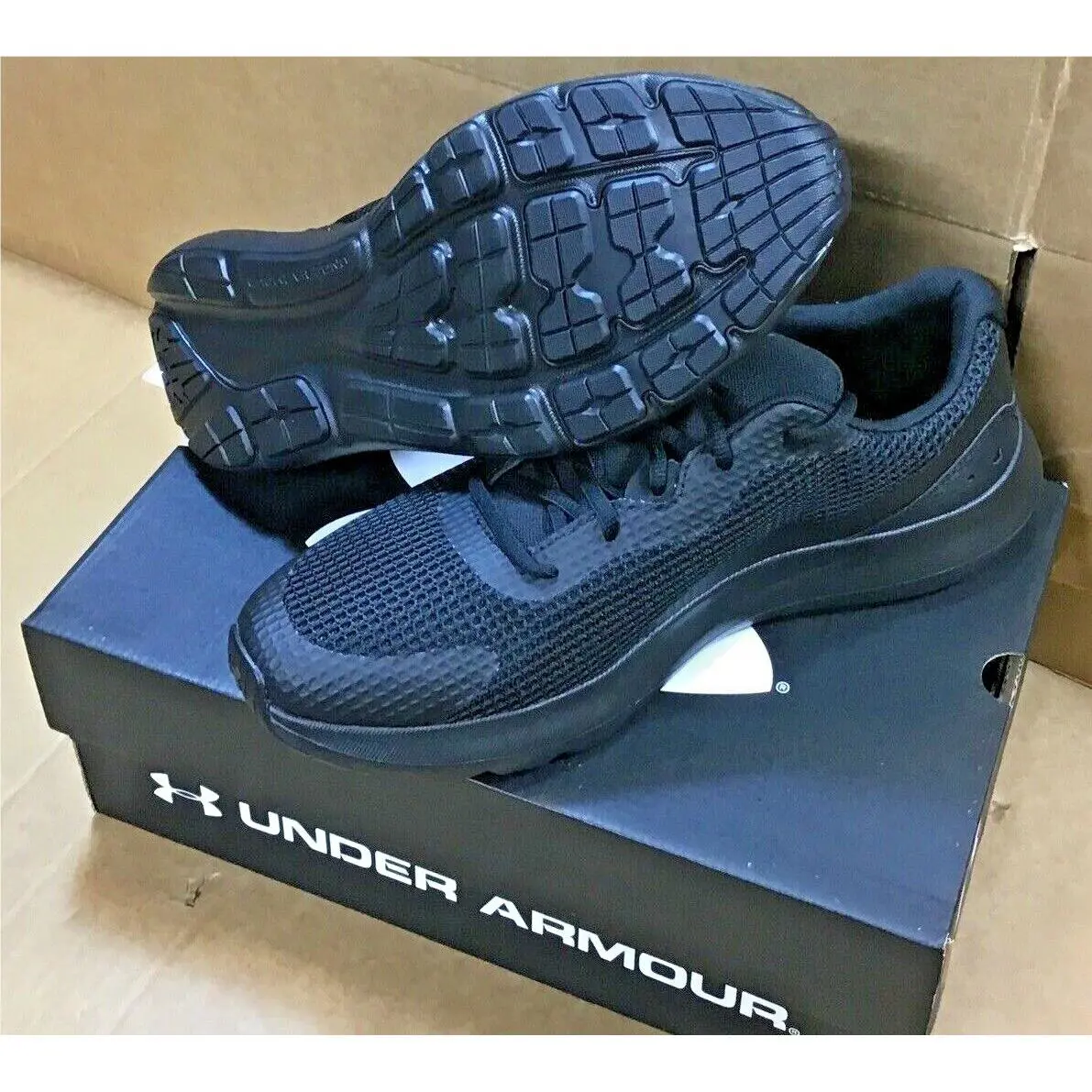 Under Armour shoes - Surge 3 - Surge - 3024883-002 - Black 4