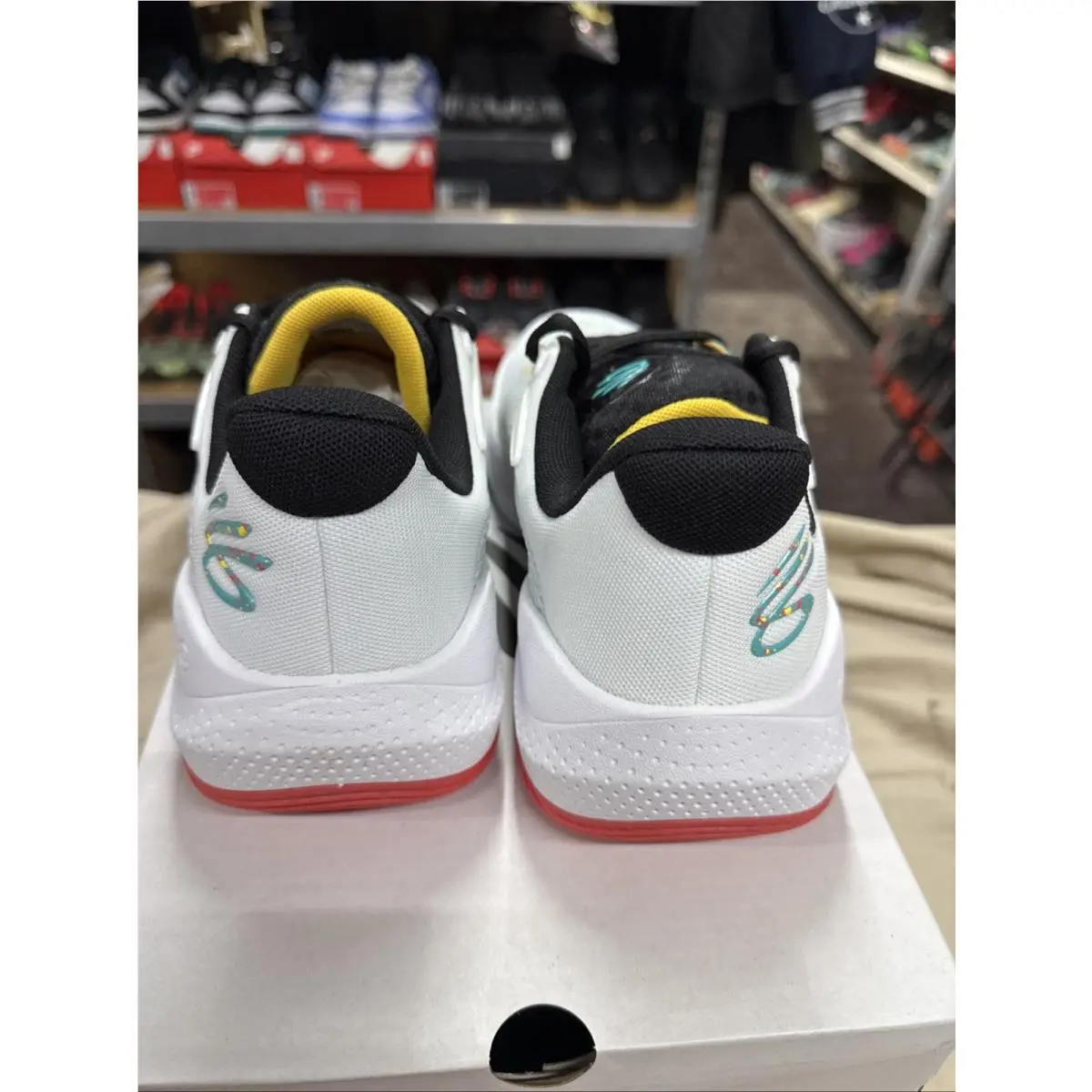 Under Armour shoes - Under Armour Curry Splash 24 - 3027636-100 - Blue 13