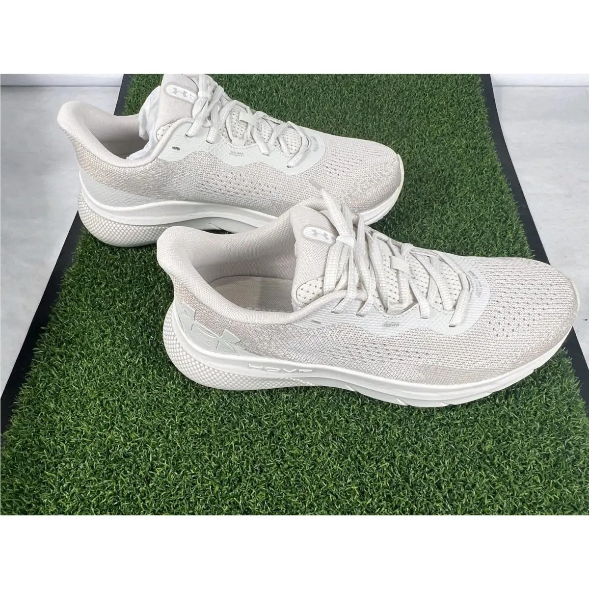 Under Armour shoes - Under Armour HOVR Turbulence 2 - 3026520-107 - Ivory 4