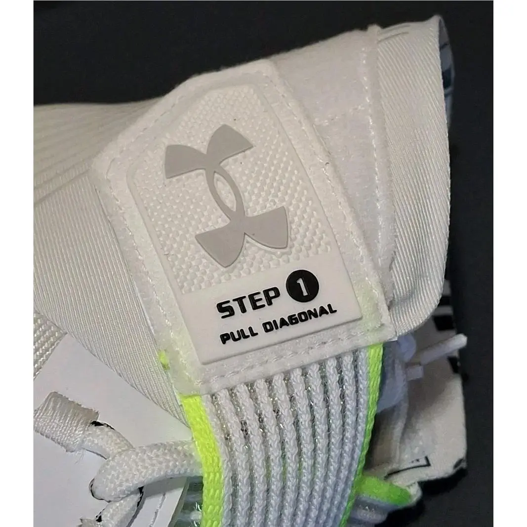 Under Armour shoes - Under Armour Highlight MC - Highlight - 3023716-106 - White 11