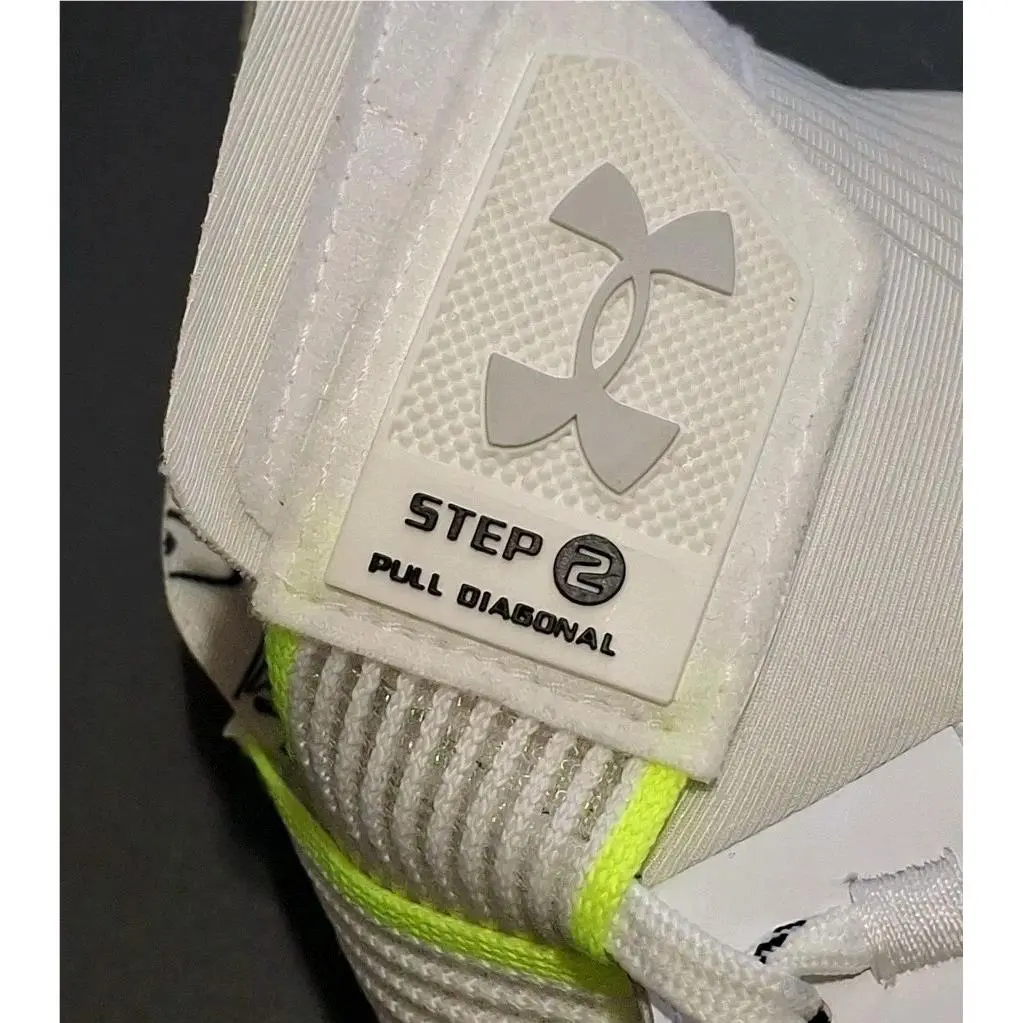 Under Armour shoes - Under Armour Highlight MC - Highlight - 3023716-106 - White 12
