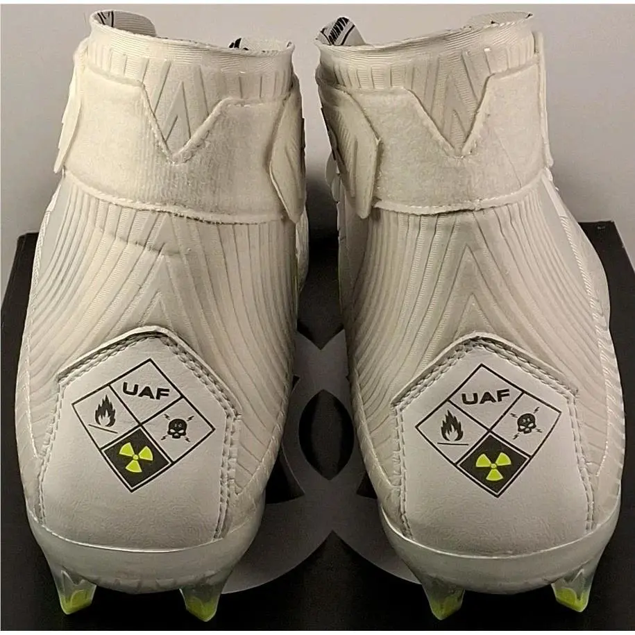 Under Armour shoes - Under Armour Highlight MC - Highlight - 3023716-106 - White 3