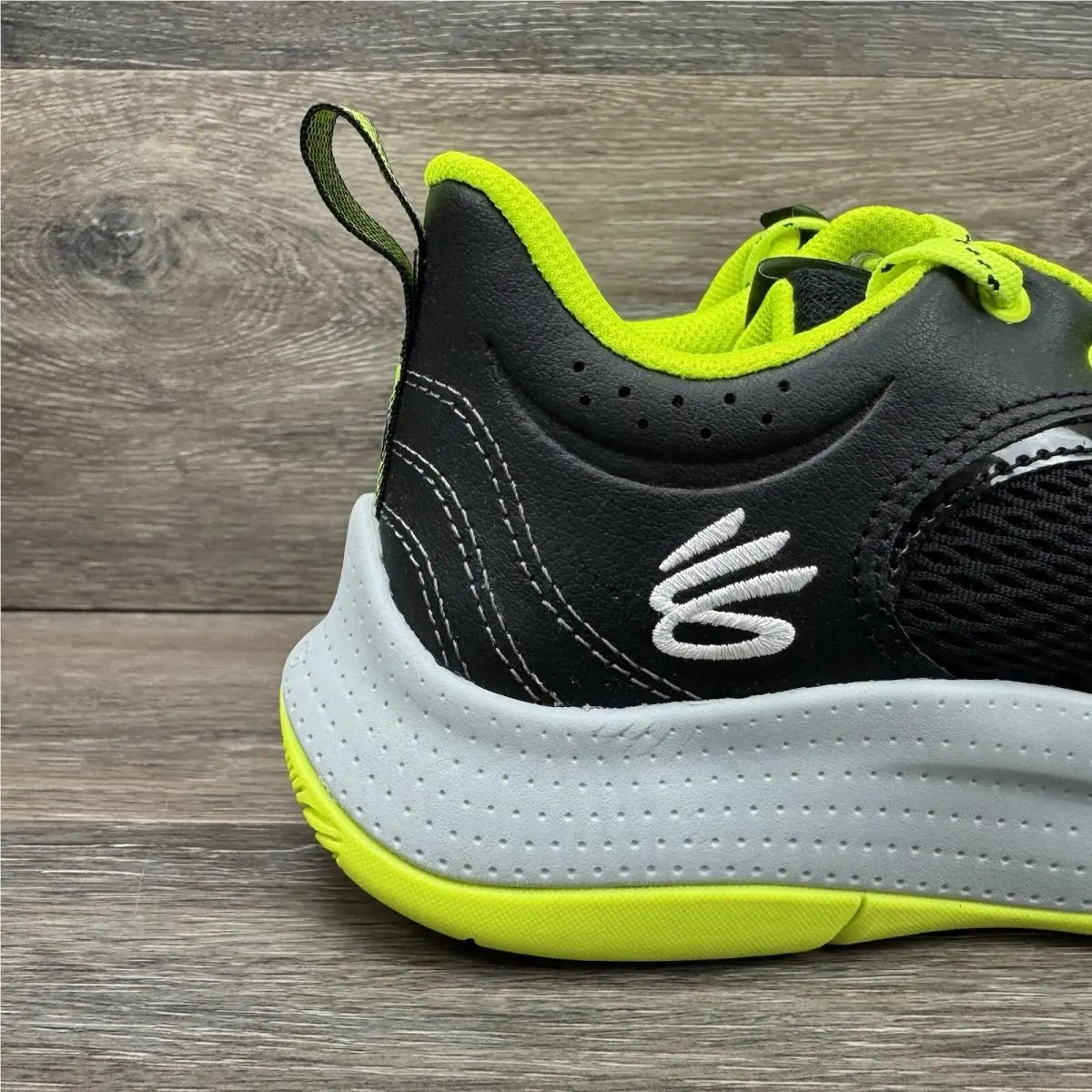 Under Armour shoes - Under Armour Curry 3Z6 - Curry - 3025090-001 - Black 2
