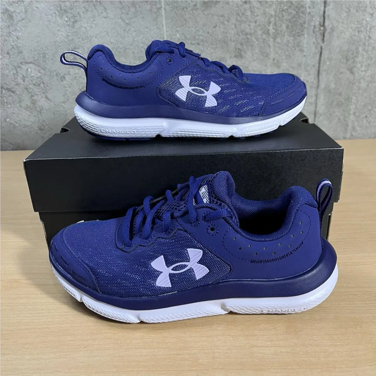 Under Armour Womens Shoes Size 6 Training UA Charged Assert 10 Running Shoes