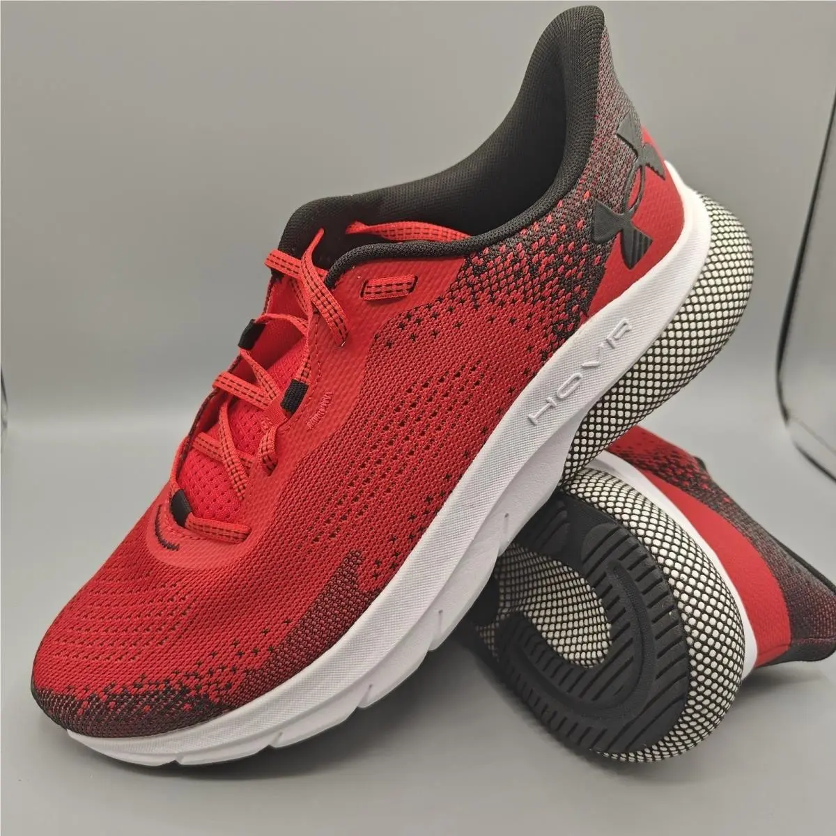 Under Armour Men`s UA Hovr Turbulence 2 Running Shoes 10.5 Training Athletic