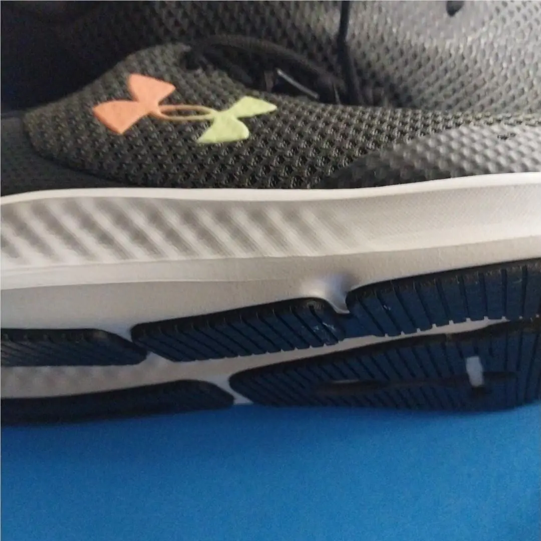 Under Armour shoes - Under Armour Charged Pursuit 3 - 3024878 - Black/White 8