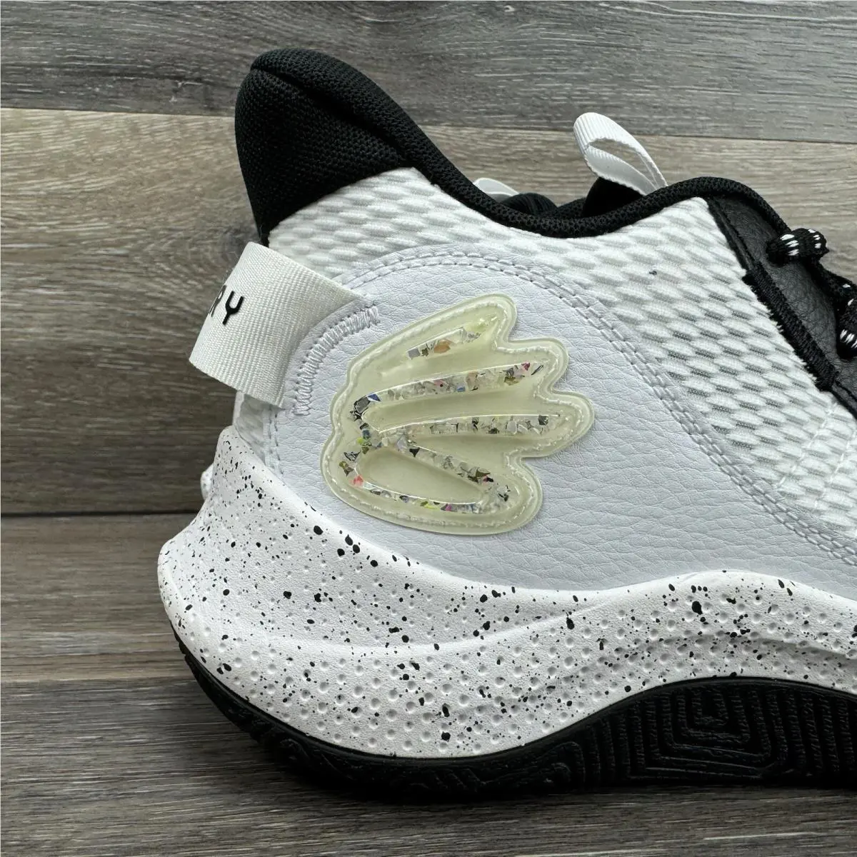Under Armour shoes - Under Armour Curry 3Z7 - Curry - 3026622-101 - White 0