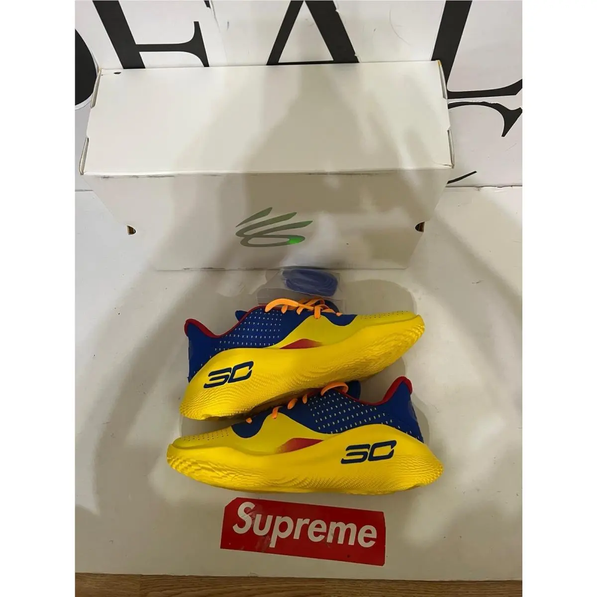 Under Armour shoes - Under Armour Curry 4 - Curry - 3026620-100 - blue/ Yellow 3