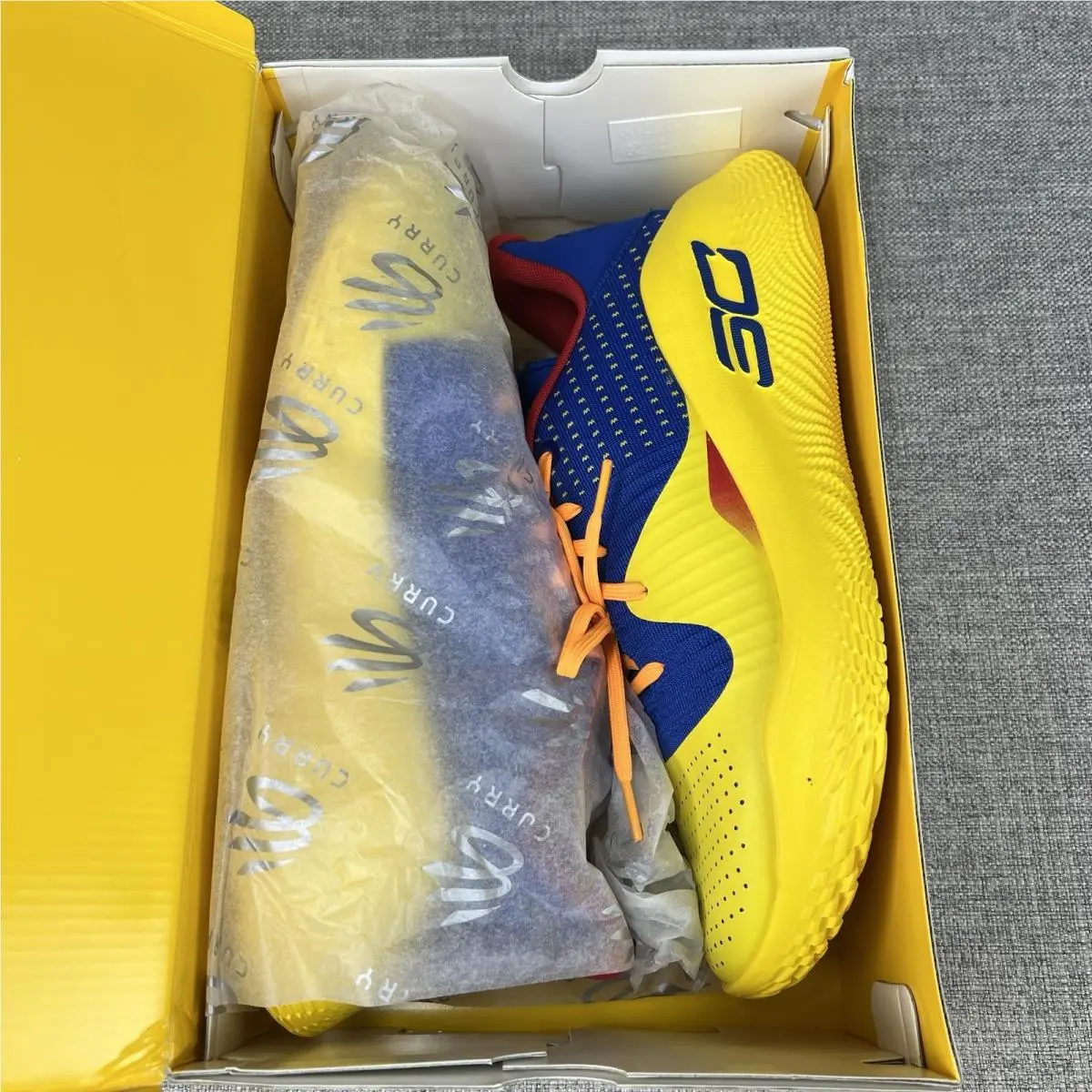 Under Armour shoes - Under Armour Curry 4 - Curry - 3026620-100 - blue/ Yellow 6