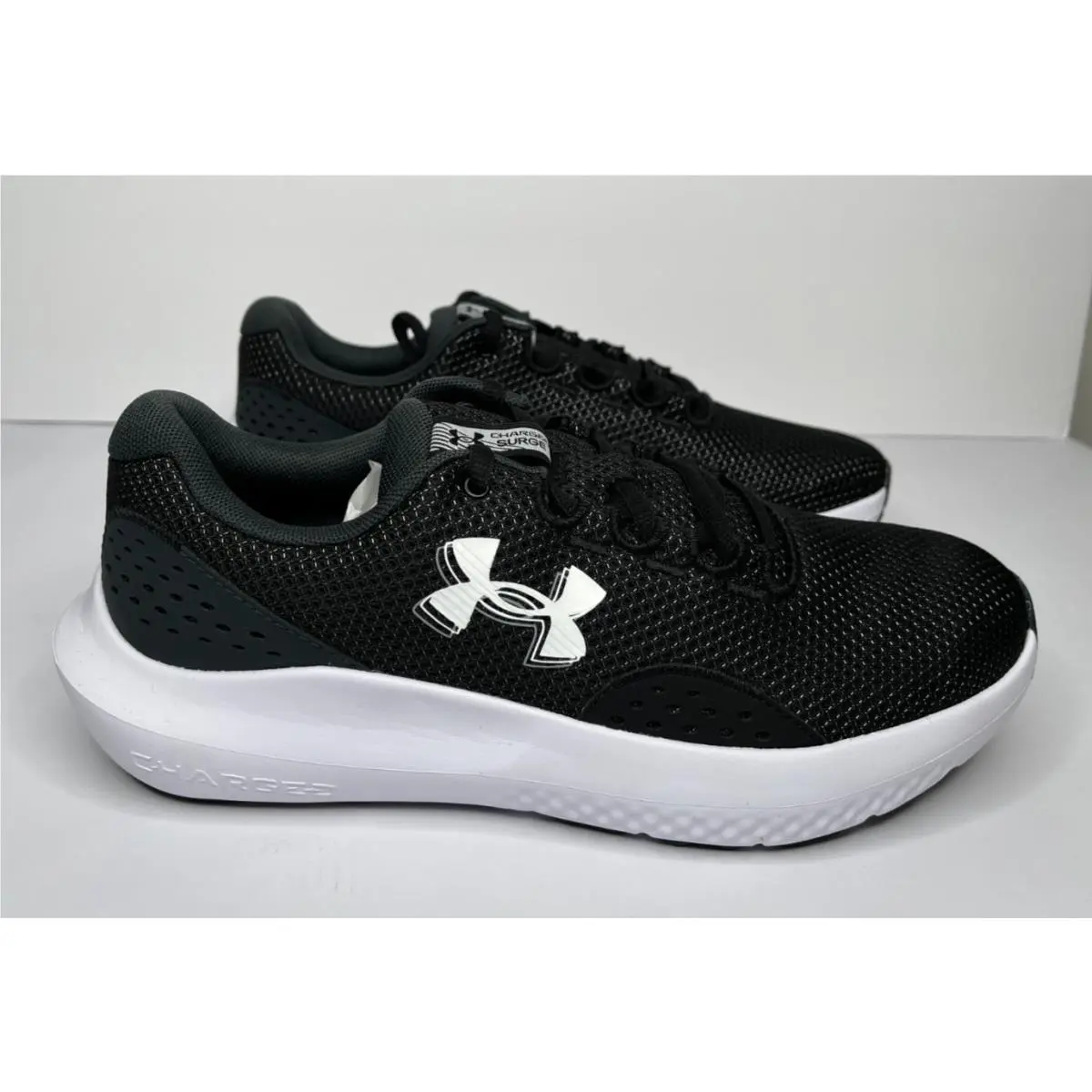 Under Armour Men`s UA Charged Surge 4 Sneaker 3027000 001 Black Us Size 9