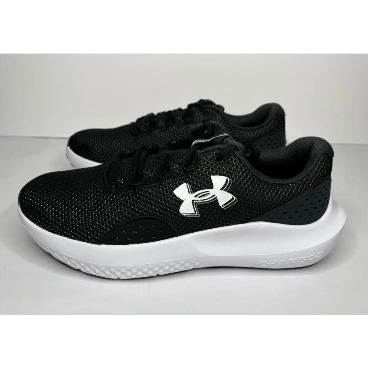 Under Armour shoes - Under Armour Surge 4 - Surge - 3027000-001 - Black (UPC: 196884999971) 0