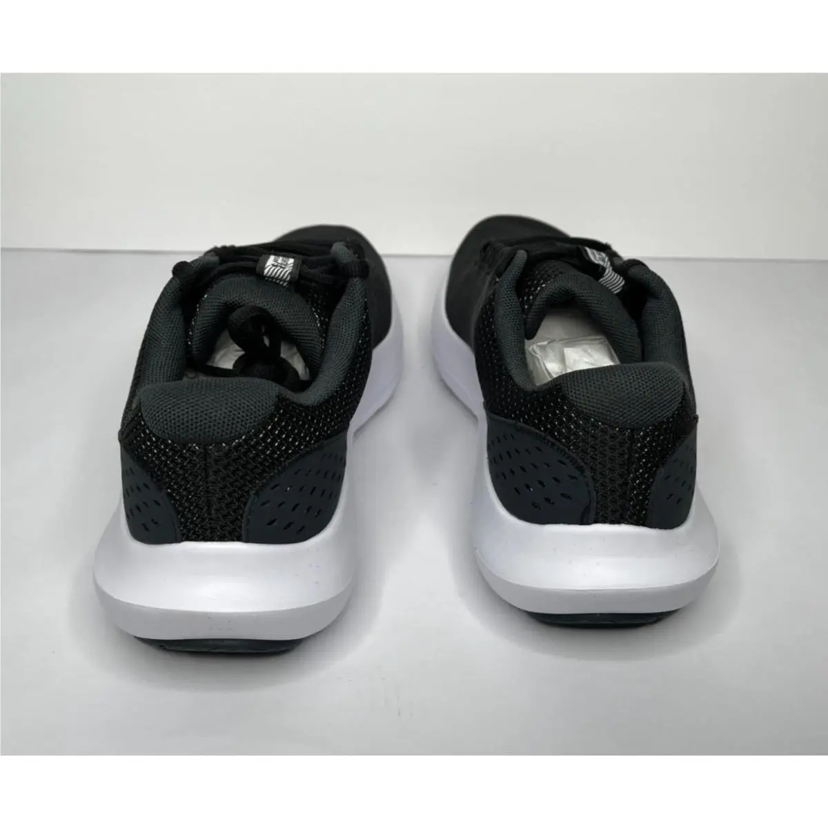 Under Armour shoes - Under Armour Surge 4 - Surge - 3027000-001 - Black (UPC: 196884999971) 2