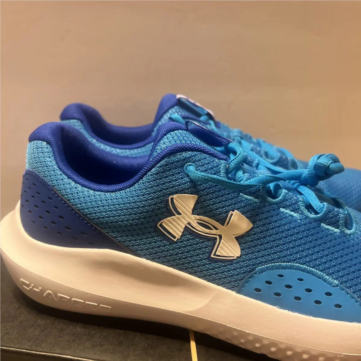 Under Armour shoes - Under Armour Surge - Surge - 3027000-001 - Royal Blue, White And Blue (UPC: 196884999865) 1