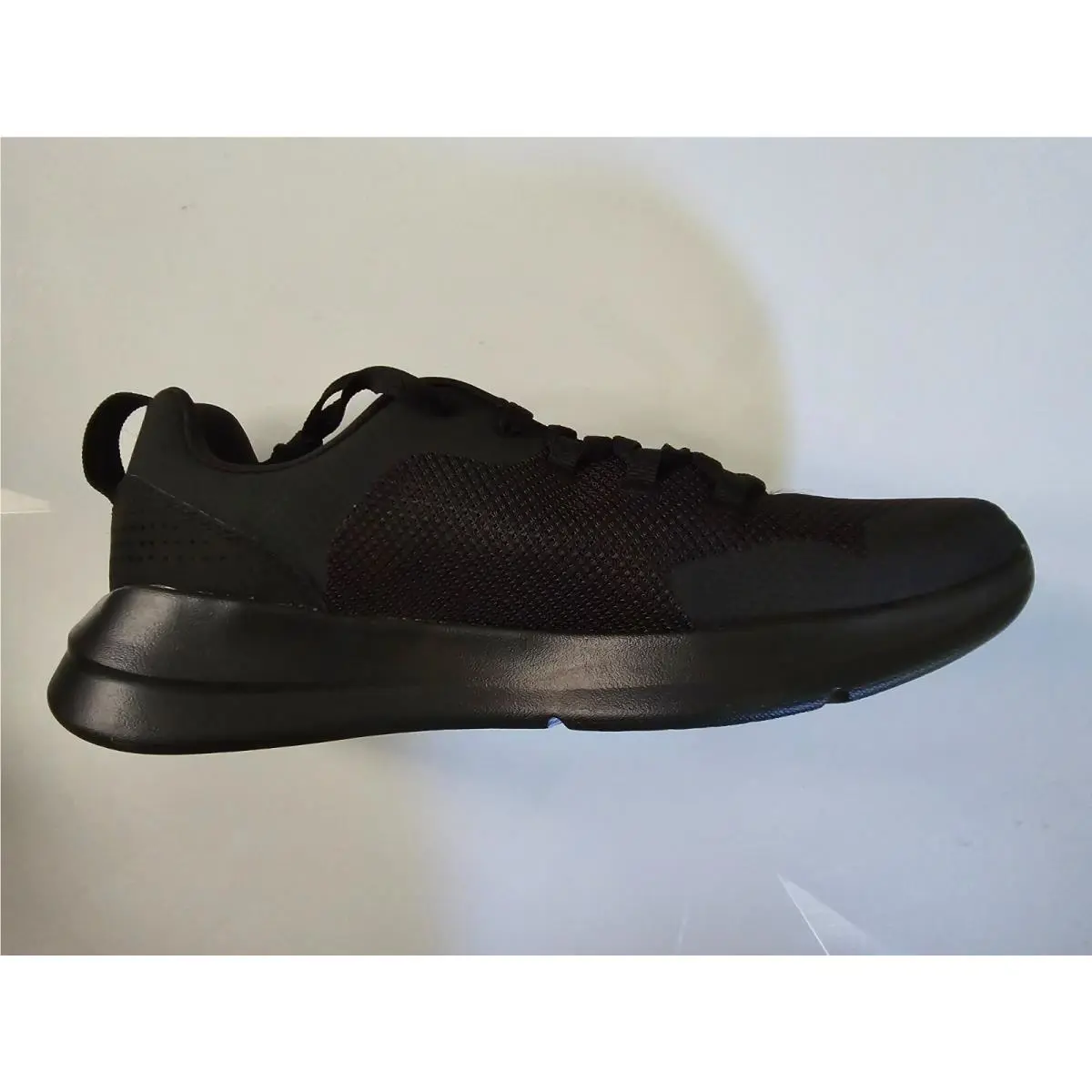 Under Armour shoes - UA Essential Sportstyle - Essential Sportstyle - 3022954 - Black/White 0
