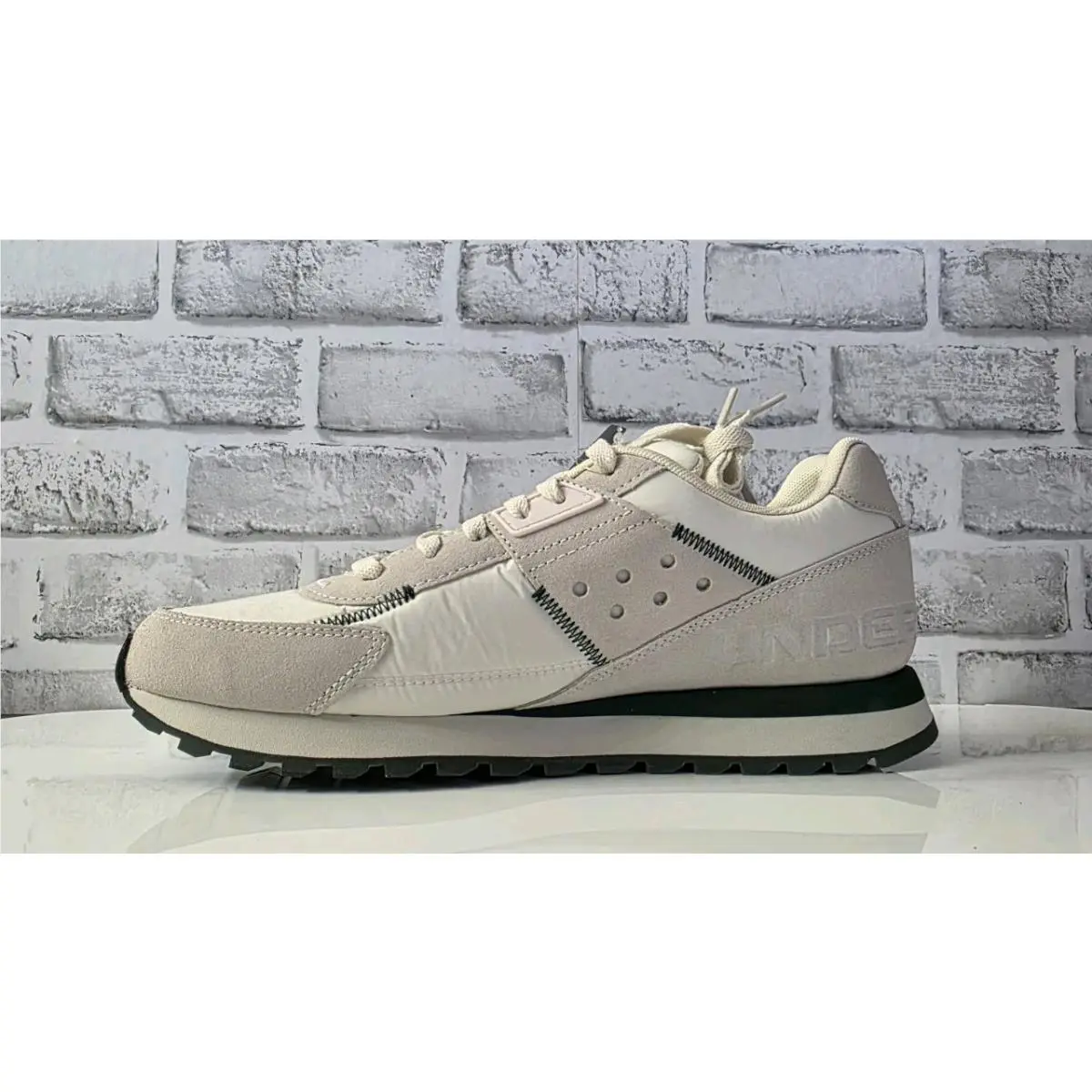 Under Armour shoes - Under Armour Essential Runner - Essential Runner - 3028408-106 - Beige 4