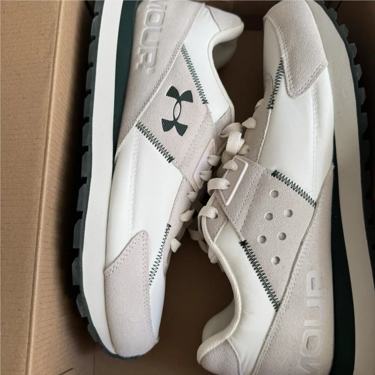 Under Armour shoes - Under Armour Essential Runner - Essential Runner - 3028408-106 - White (UPC: 0197777576712) 10