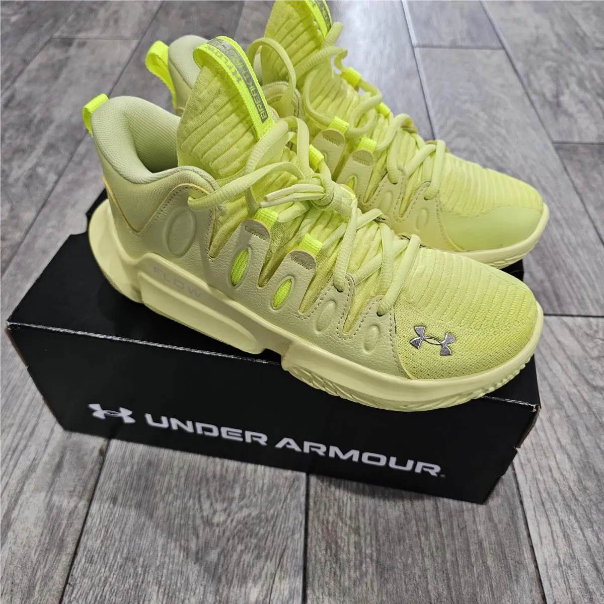 Under Armour shoes - Under Armour Flow Breakthru 4 - DC3579-005 - Sonic Yellow 0