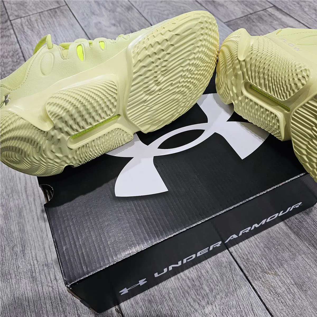 Under Armour shoes - Under Armour Flow Breakthru 4 - DC3579-005 - Sonic Yellow 2