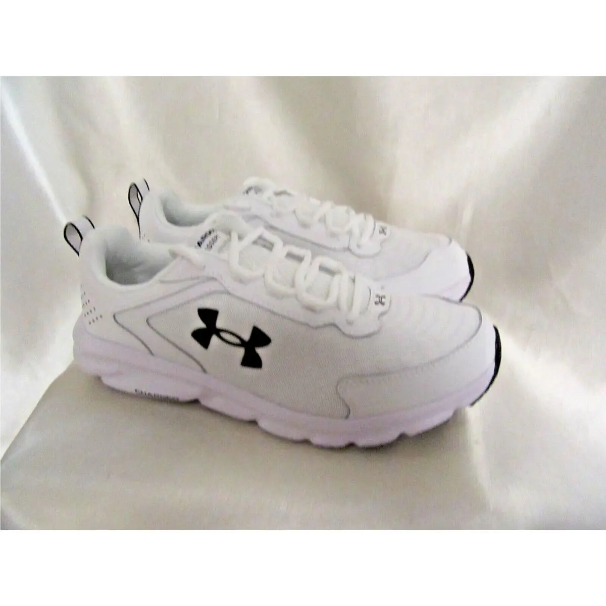 Women`s Under Armour UA W Charged Assert 9 D Athletic Sneakers Size 11 Wide