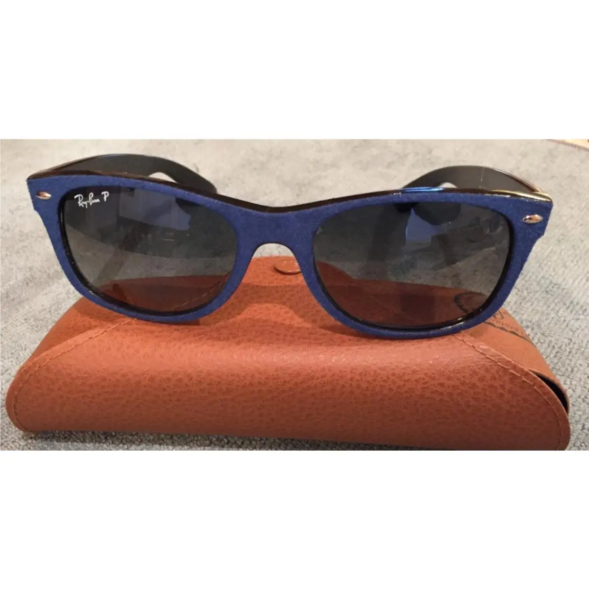 Ray-ban RB2132 New Wayfarer RB2132 Wayfarer Sunglasses Blue Velvet Feel Outer Frame 52-18