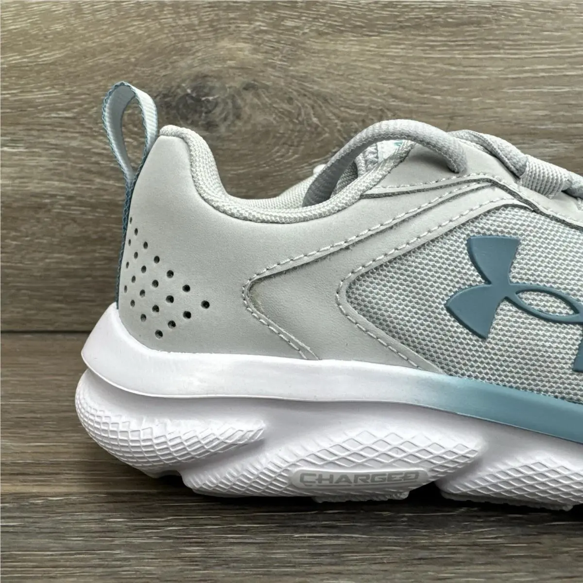Under Armour shoes - Under Armour Charged Assert 9 - 3024591-120 - Gray 0