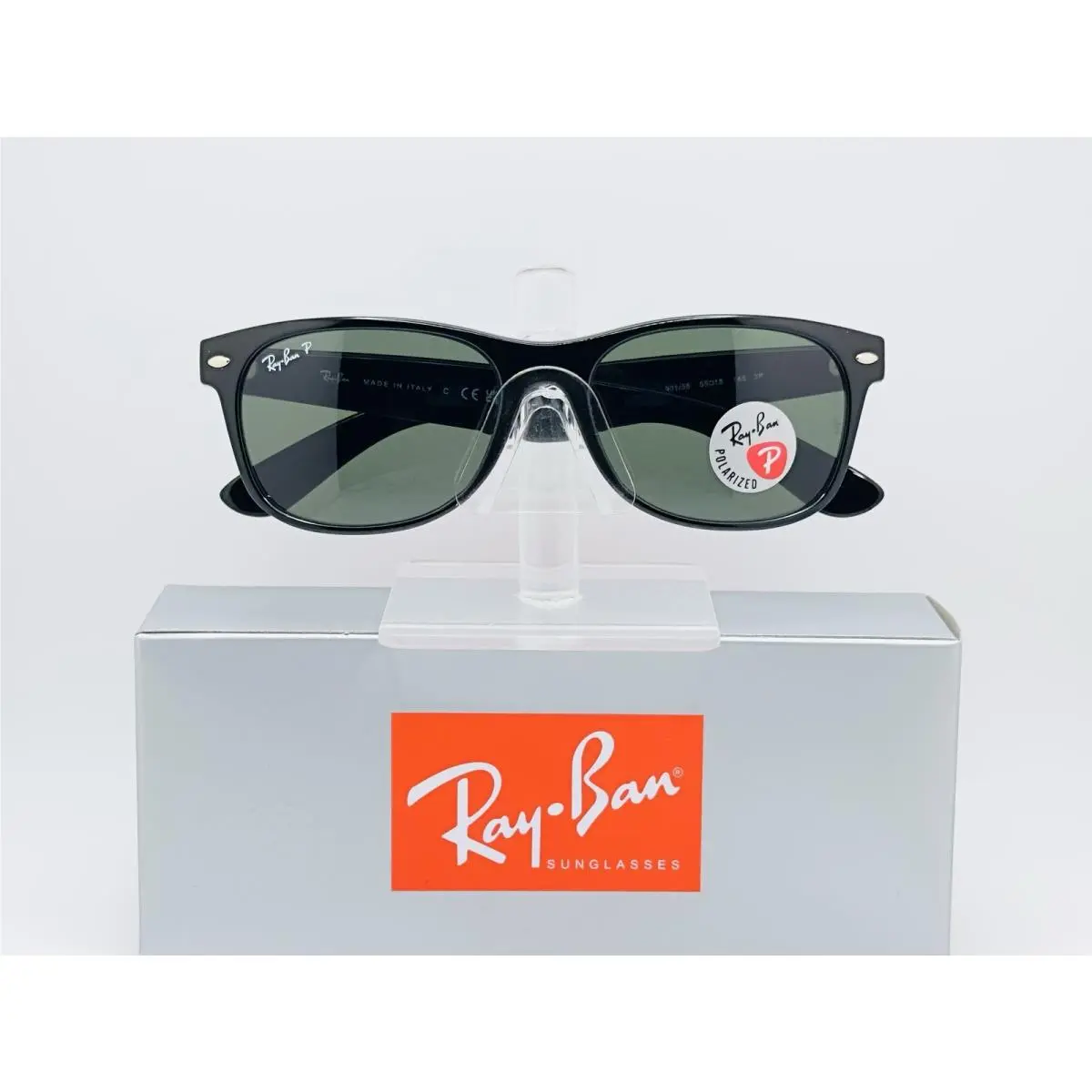 Ray-ban New Wayfarer Wayfarer 55mm Square Polarized Unisex Sunglasses - Green Lens RB2132