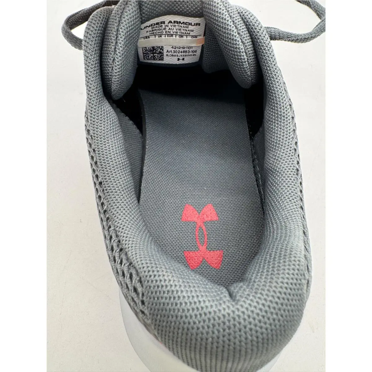 Under Armour shoes - Under Armour Surge - Surge - 3024883-106 - Gray 5