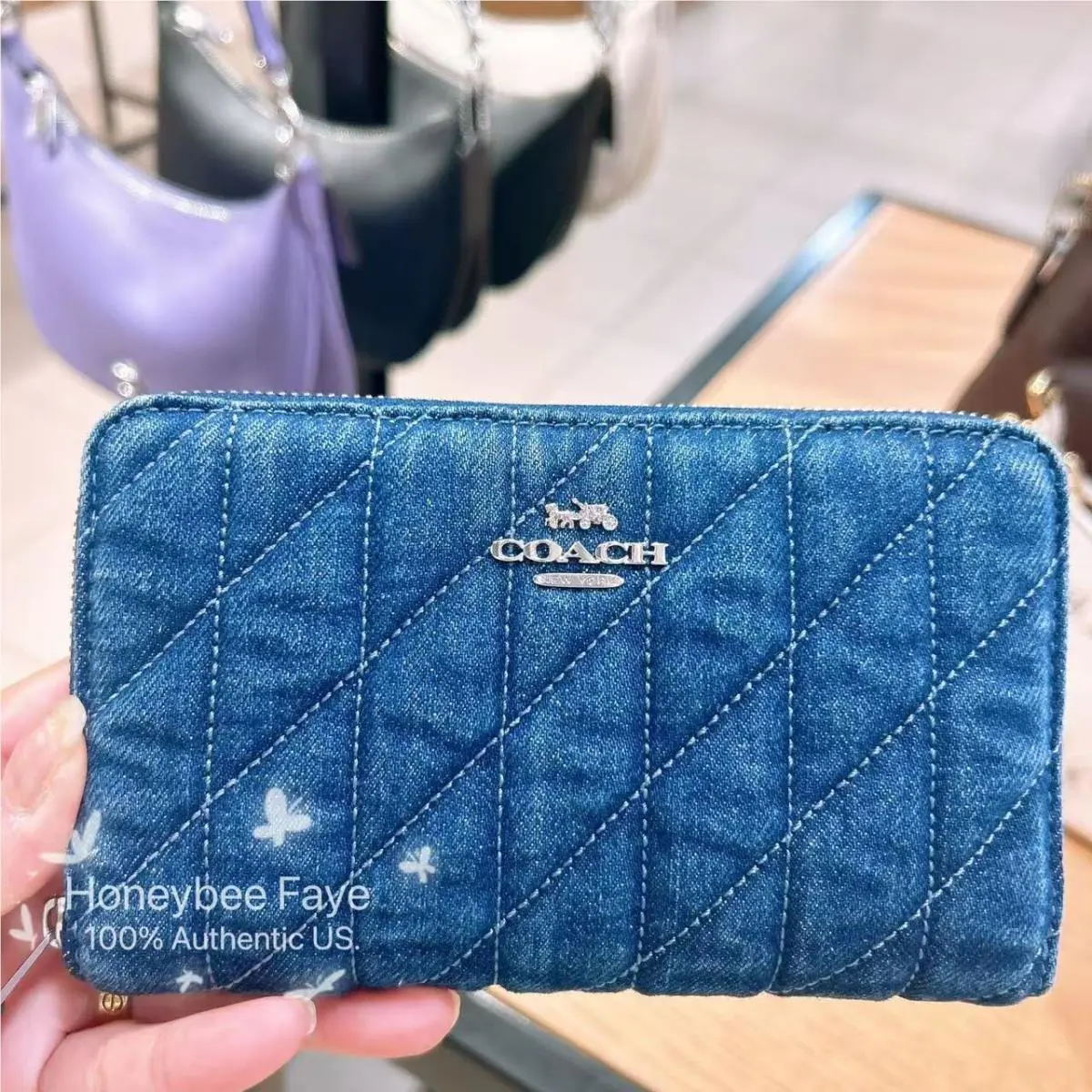 Coach Medium Id Zip Wallet with Quilting/ Varsity Stripe CAP29/CBO79