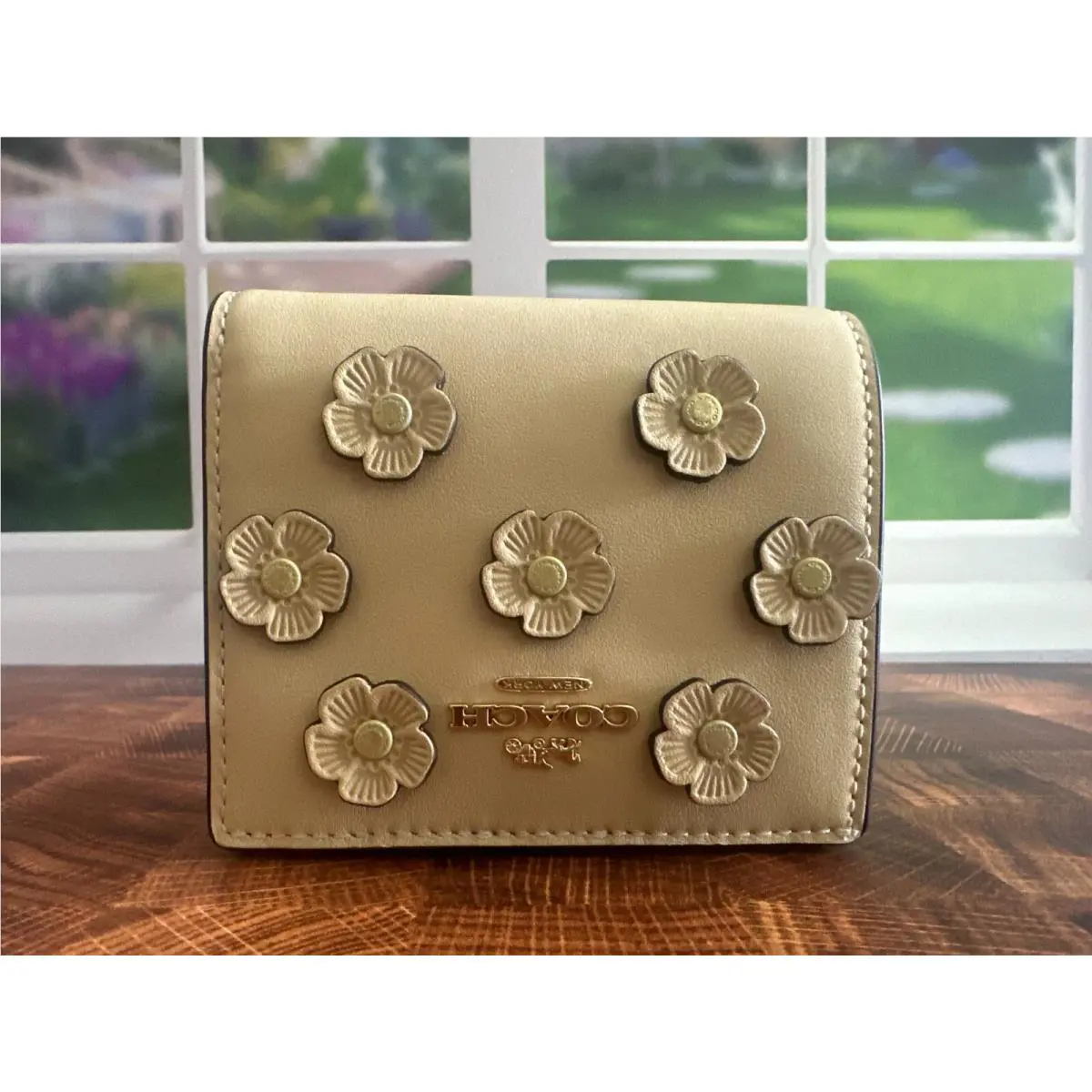 BN  Snap Wallet Credit Card ID Pick One cap16 moonlight Floral Applique by Coach