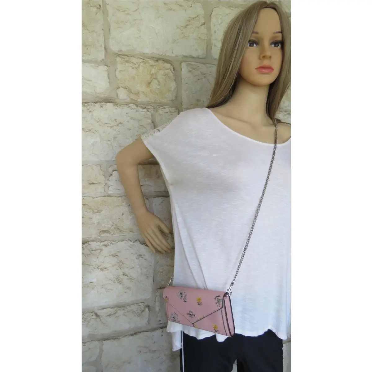 Coach  bag  - Tilly Top Dandelion Chain Crossbody Tri-fold - Pink, Manufacturer: Silver Blossom Multi, Lining: Pink