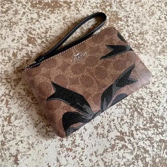 Jamie Bow Print CZ769 Camera Bag In Signature Canvas /wristlet Option Wristlet by Coach