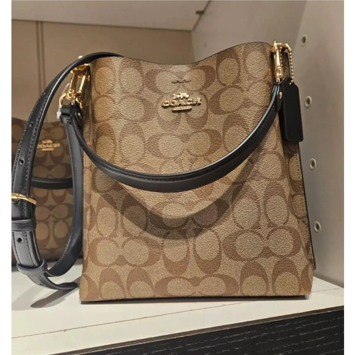 Coach Mollie 22 Bucket Bag In Signature Canvas CA582/CA177 Very Popular