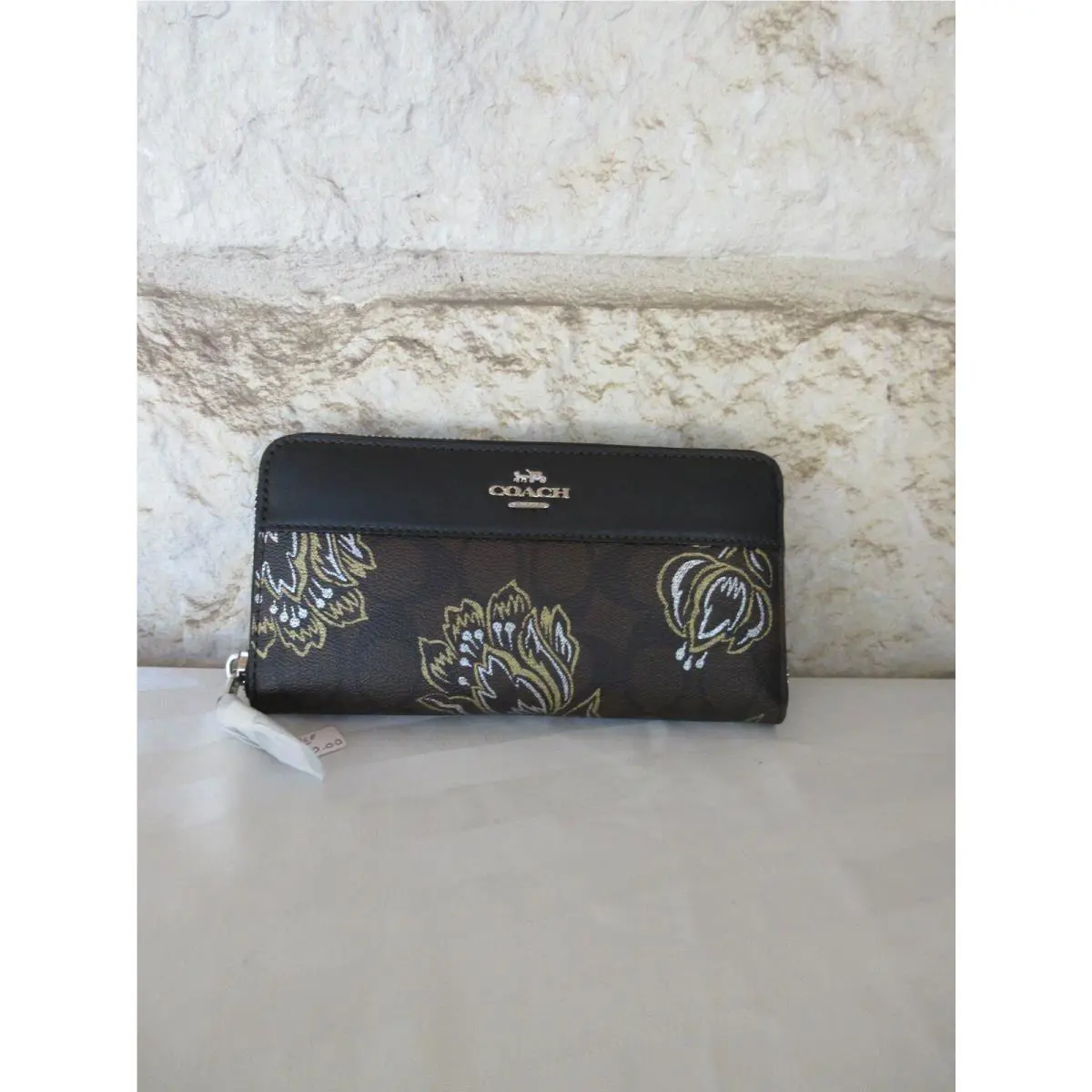 Coach  bag  - Coach Tulip Jordyn - Tulip Jordyn - Handle/Strap: Black, Hardware: Silver, Exterior: Brown Chestnut Signature Brown/Black