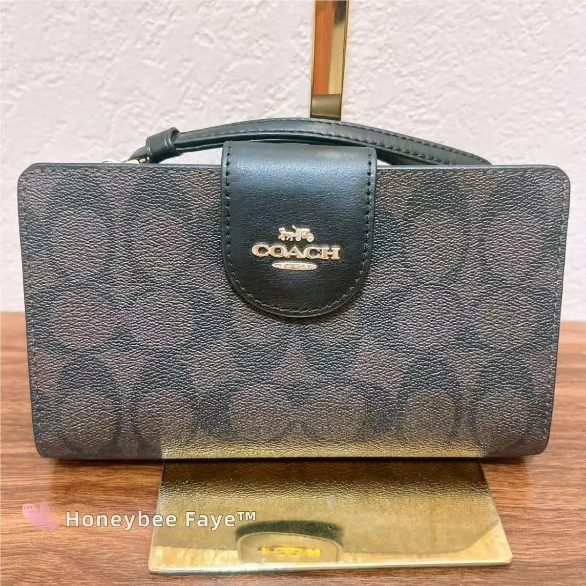 Coach Tech Phone Wallet In Colorblock Signature Canvas C2874/C2869/CW780